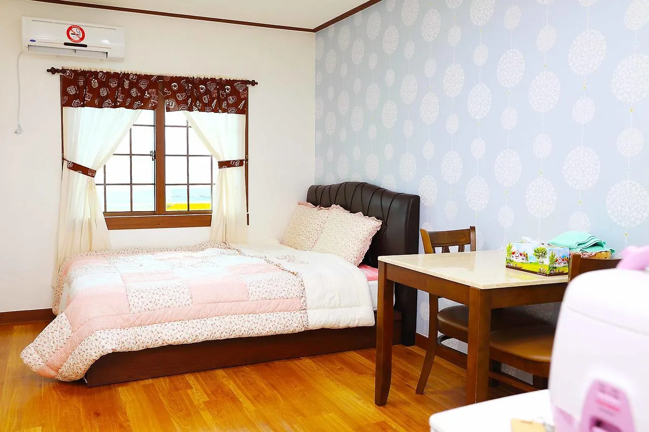 Gyeryonggil Pension Jeju 0*,  South Korea